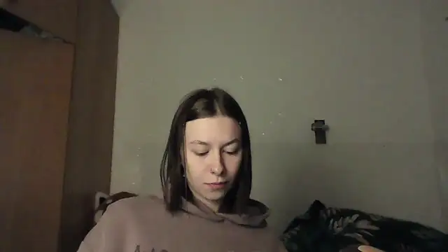 JuicyErika online show from April 2026 08:39:01 PM