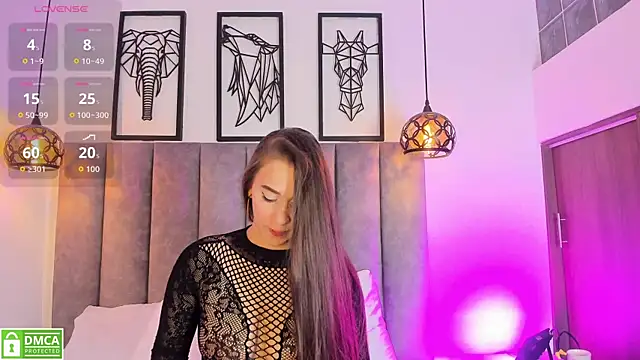 Vanne Queen  online show from May 2026 12:00:01 PM
