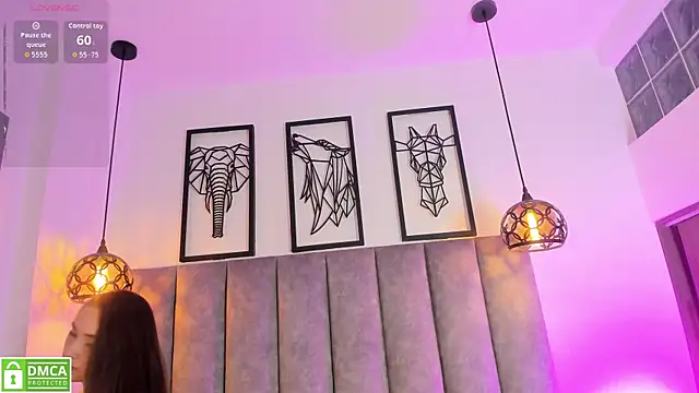 Vanne Queen  online show from May 2026 11:26:01 AM