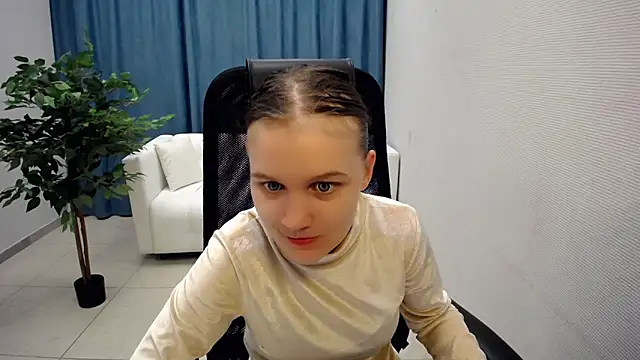 Snapshot of _donnaSia_ chatting on May 2026 11:08:01 AM donnaSia online show from May 2026 11:08:01 AM