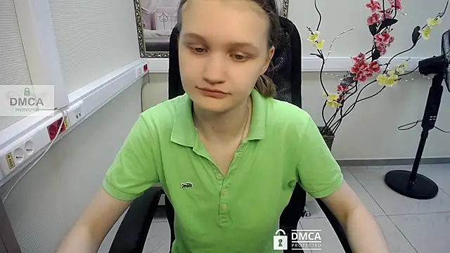  donnaSia  online show from July 2026 10:38:02 AM