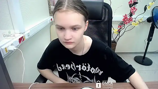 donnaSia  online show from July 2026 10:12:01 AM