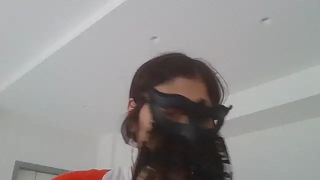 Snapshot of HelenTiAscolta chatting on May 2026 10:49:01 AM HelenTiAscolta online show from May 2026 10:49:01 AM
