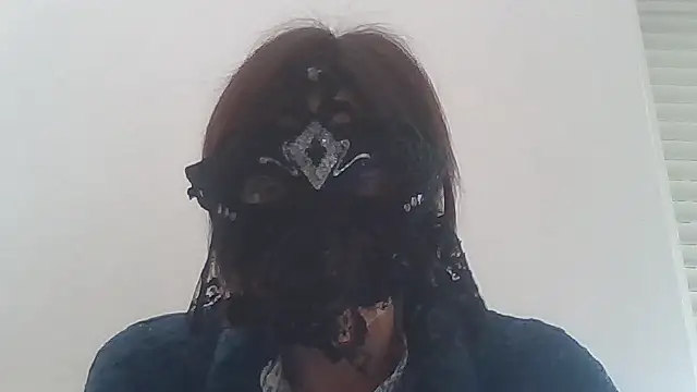 Snapshot of HelenTiAscolta chatting on April 2026 02:36:02 PM HelenTiAscolta online show from April 2026 02:36:02 PM
