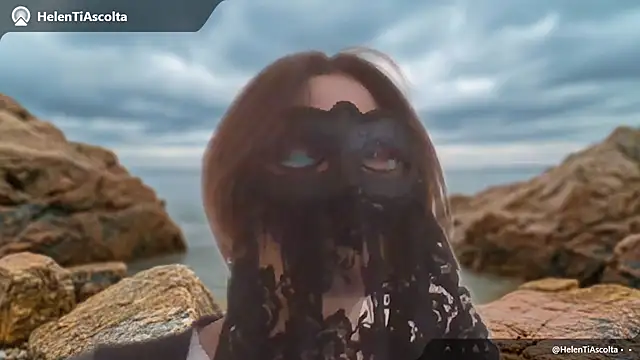 HelenTiAscolta online show from April 2026 05:25:01 PM