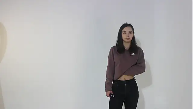 NerixalVire online show from April 2026 03:32:01 PM