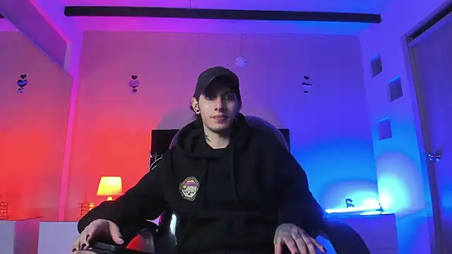 Vergil Noir  online show from May 2026 03:31:02 AM