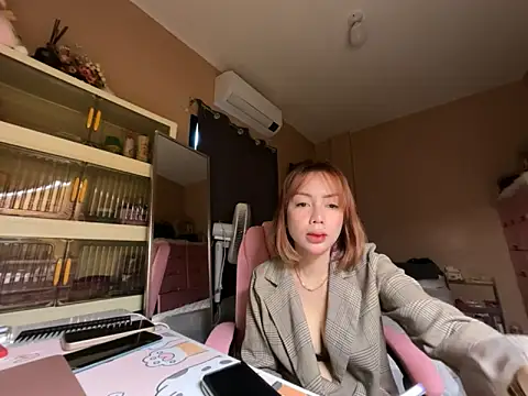 sweet glam online show from May 2026 04:17:02 AM
