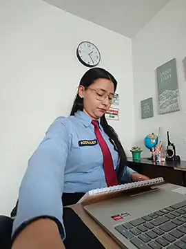 Queen linda1 online show from May 2026 06:27:02 PM
