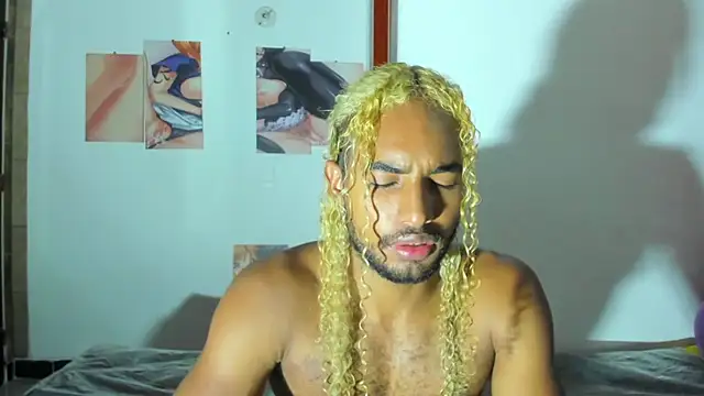 Snapshot of salvatore_amator chatting on May 2026 04:51:01 AM salvatore amator online show from May 2026 04:51:01 AM