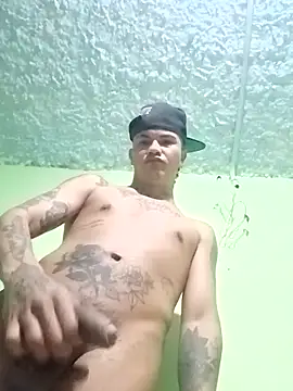 Micaejj online show from April 2026 08:37:01 PM