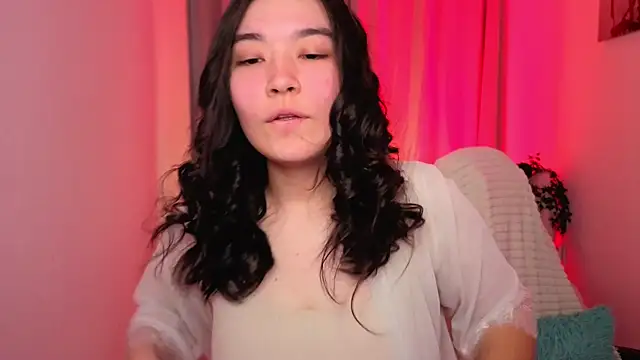 Snapshot of MomoRins chatting on May 2026 09:57:02 PM MomoRins online show from May 2026 09:57:02 PM