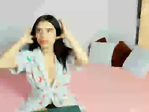 Sofi Moon1 online show from April 2026 01:12:01 AM