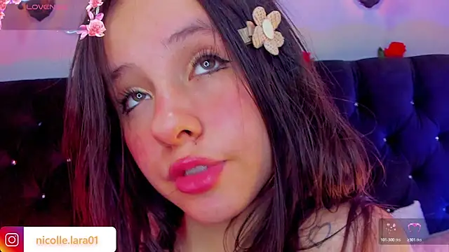 Snapshot of Kitty_rose01 chatting on June 2026 03:08:02 AM Kitty rose01 online show from June 2026 03:08:02 AM