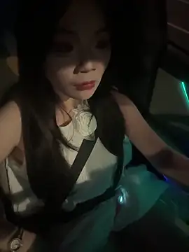 lilina520 online show from May 2026 11:44:01 AM