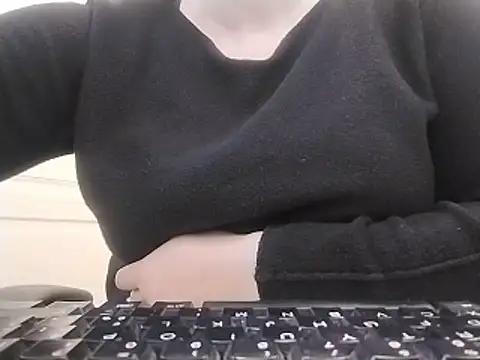Snapshot of Cuginetti chatting on May 2026 06:56:02 AM Cuginetti online show from May 2026 06:56:02 AM