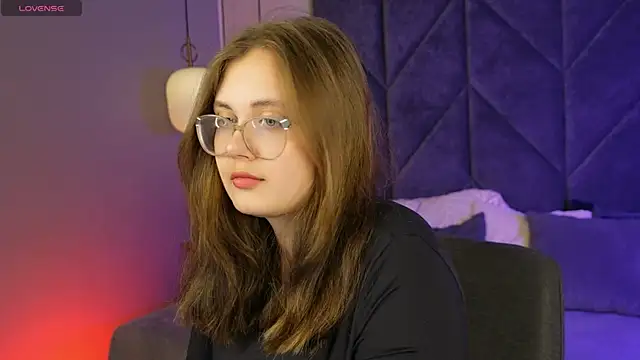 peachynoxxx online show from April 2026 02:24:01 PM