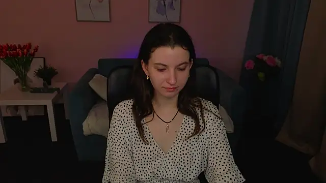 Snapshot of BelovedAlice chatting on April 2026 06:28:01 AM BelovedAlice online show from April 2026 06:28:01 AM