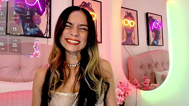 Snapshot of Liz_Lancester chatting on April 2026 02:32:02 PM Liz Lancester online show from April 2026 02:32:02 PM