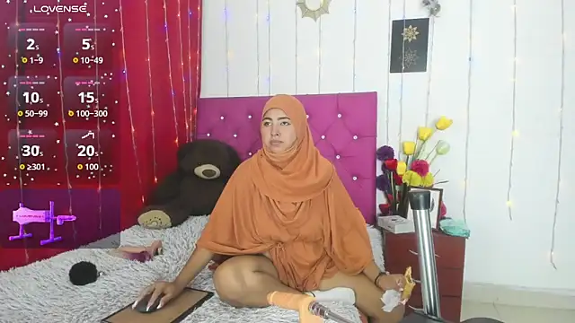 SamaraMaalouf  online show from April 2026 01:03:02 PM