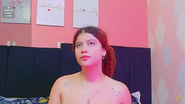 HoneyHipss online show from May 2026 12:44:01 PM