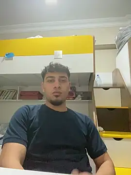 astoperaaa online show from April 2026 07:20:01 PM