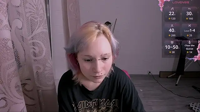Snapshot of VikaViktoria chatting on July 2026 09:06:02 PM VikaViktoria online show from July 2026 09:06:02 PM