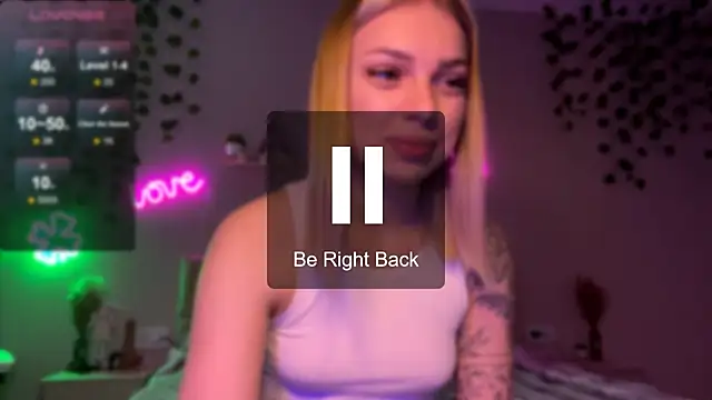 Snapshot of CandyRass chatting on May 2026 09:53:01 AM CandyRass online show from May 2026 09:53:01 AM