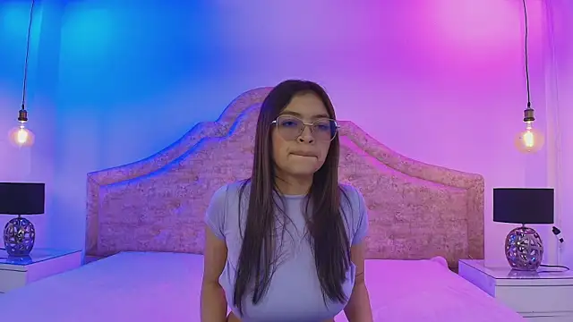 SamaraVale online show from April 2026 08:59:02 PM