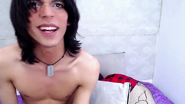raven n matt online show from April 2026 08:57:02 PM