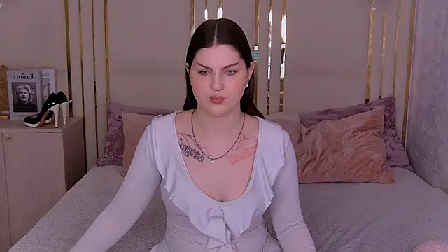 IvySimmons online show from May 2026 03:50:02 AM