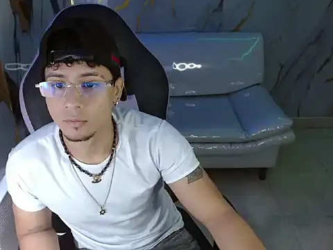 jbarto  online show from May 2026 03:43:01 PM