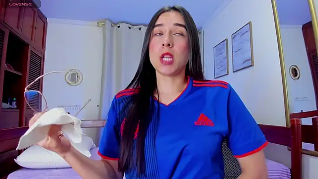Elisabetta Amour online show from June 2026 10:13:01 AM
