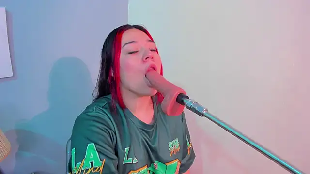 Sabrinna fox online show from June 2026 07:26:02 PM