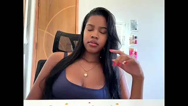 BrazyNickie online show from April 2026 05:42:01 PM