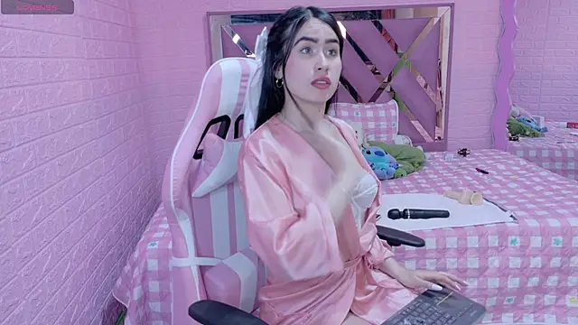 Snapshot of Lexy_Dumoun_ chatting on May 2026 02:21:04 AM Lexy Dumoun online show from May 2026 02:21:04 AM
