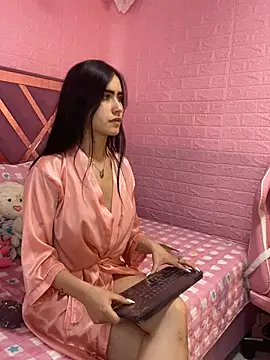 Snapshot of Lexy_Dumoun_ chatting on May 2026 03:24:02 AM Lexy Dumoun online show from May 2026 03:24:02 AM