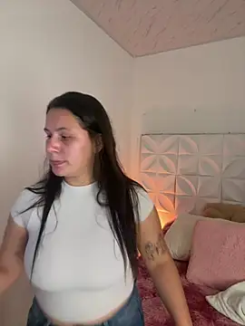 Ivonny Goldie online show from July 2026 11:05:02 PM