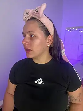 Ivonny Goldie online show from June 2026 11:10:02 PM
