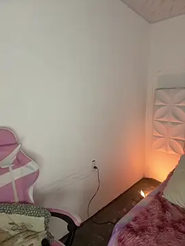 Ivonny Goldie online show from July 2026 12:43:01 AM