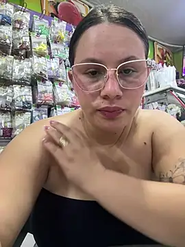 Ivonny Goldie online show from June 2026 11:14:01 PM