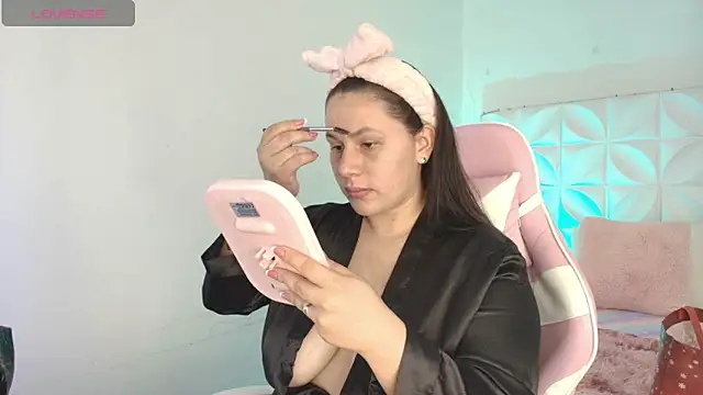 Ivonny Goldie online show from June 2026 11:10:02 PM