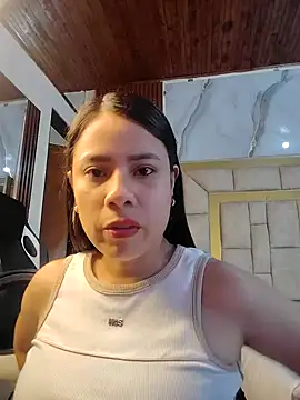 Nicol Alvarez1 online show from May 2026 10:02:01 PM
