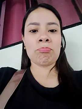 Nicol Alvarez1 online show from April 2026 08:33:02 PM