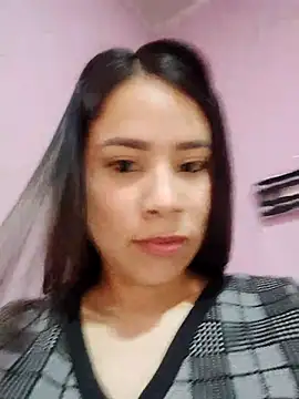 Nicol Alvarez1 online show from May 2026 09:20:02 PM