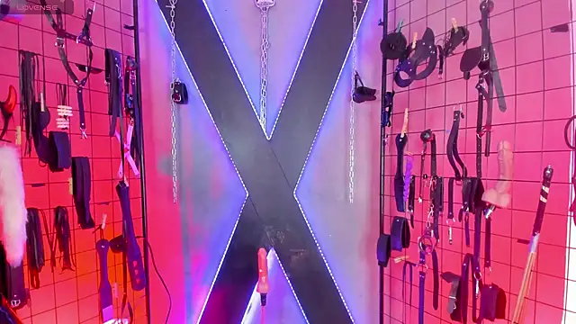 IzobethAri BDSM online show from April 2026 03:11:02 AM