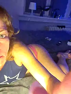 SweetLuc11 online show from May 2026 01:42:02 AM