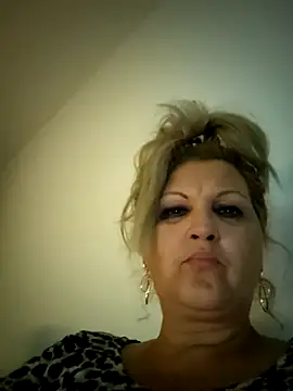 Divineblond online show from October 2025 07:15:02 PM