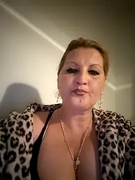 Divineblond online show from October 2025 09:38:02 PM
