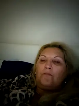 Divineblond online show from November 2025 07:58:02 PM